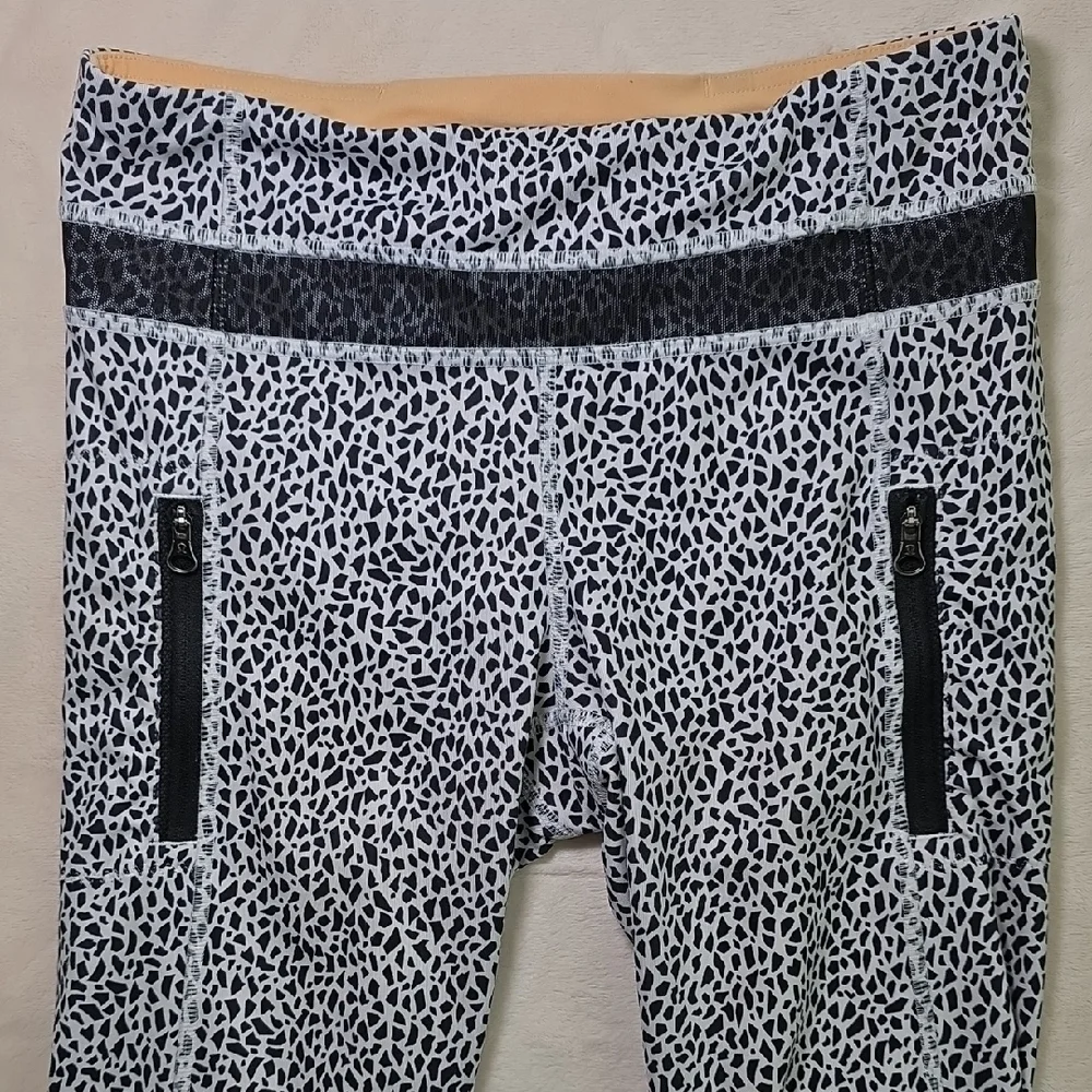 lululemon athletica sleek black